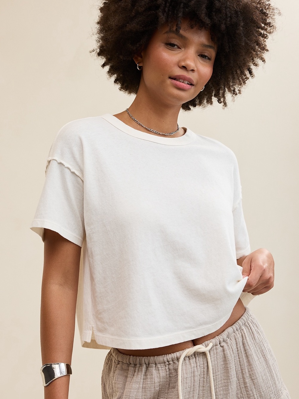 NWT - Aerie “Summer Breeze” Cropped Tee in Cream